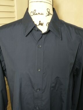 LIKE NEW Untuckit Navy Blue 100% Cotton Long Sleeve Button-up Shirt, Size Large
